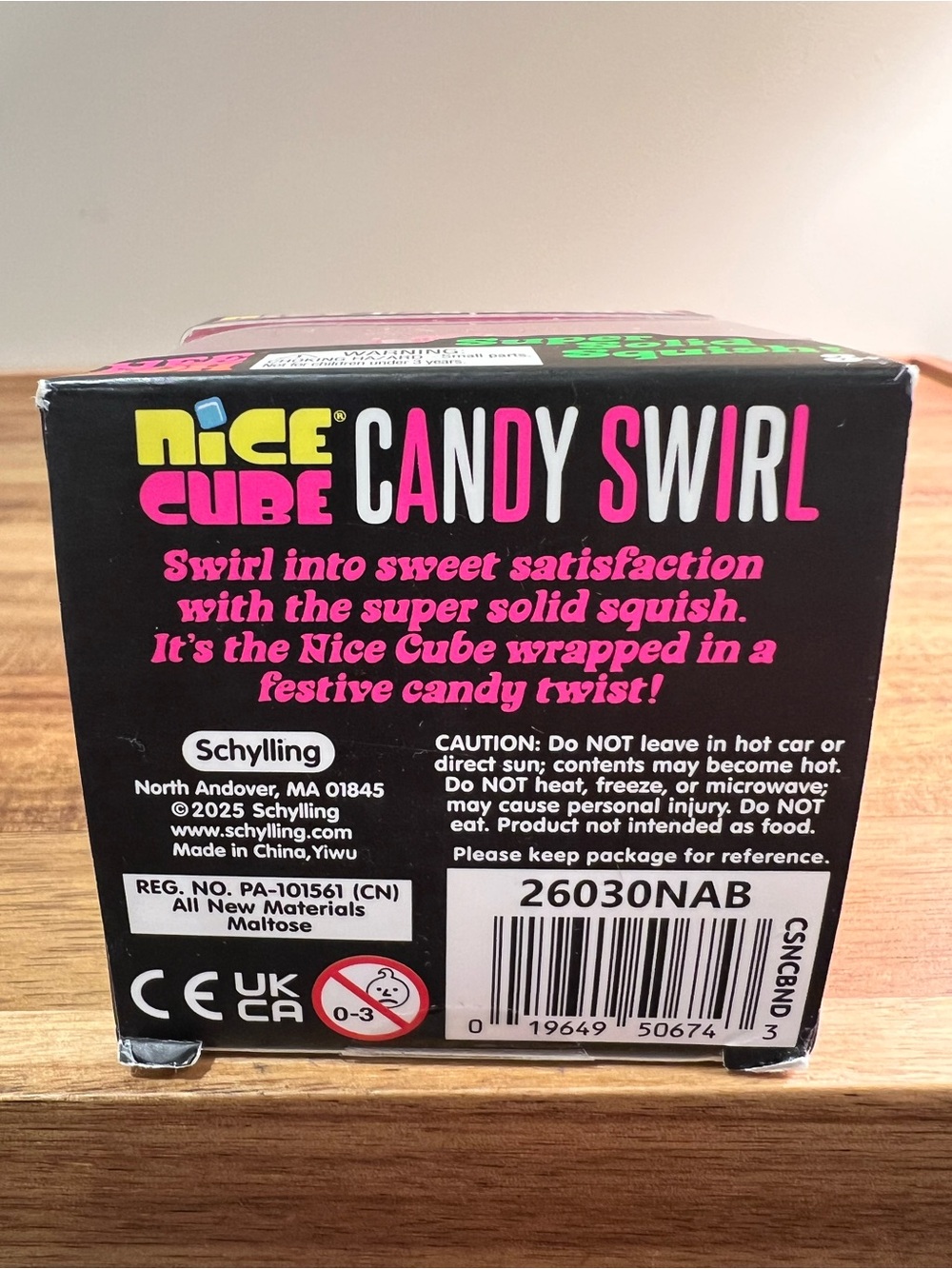 🔥🩷🤍NeeDoh Nice Cube Candy Swirl Super Solid Squish — Pink & White - Picture 5 of 6
